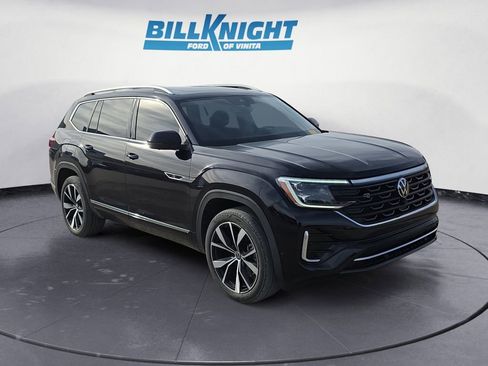 Used 2024 Volkswagen Atlas SEL Premium R-Line image 7
