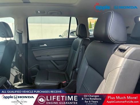 Used 2021 Volkswagen Atlas SE w/ Panoramic Sunroof Package AWD/4WD image 5