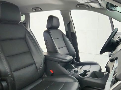 Used 2023 GMC Terrain SLT image 54