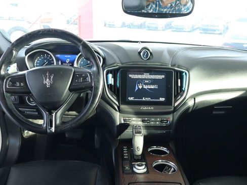 Used 2019 Maserati Ghibli S Q4 AWD/4WD image 16