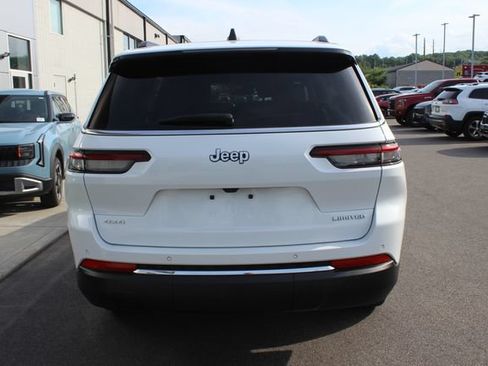 Used 2024 Jeep Grand Cherokee L Limited AWD/4WD image 32