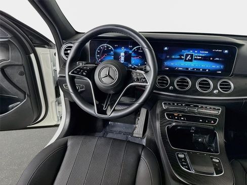 Used 2022 Mercedes-Benz E 350 Sedan image 26