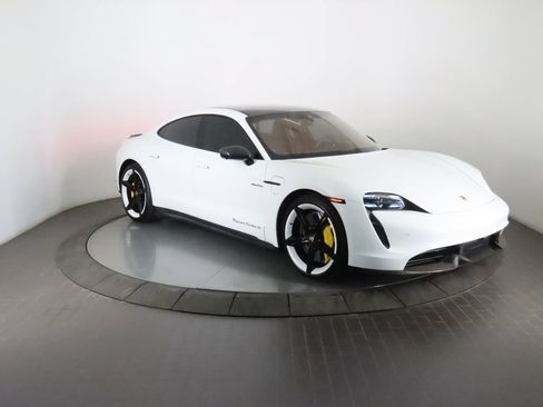 Certified 2021 Porsche Taycan Turbo S w/ Premium Package AWD/4WD image 9