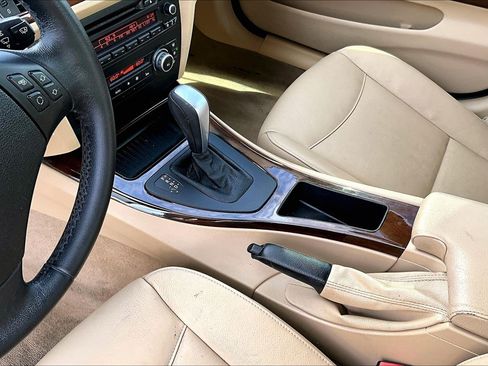 Used 2011 BMW 328i Sedan RWD image 12