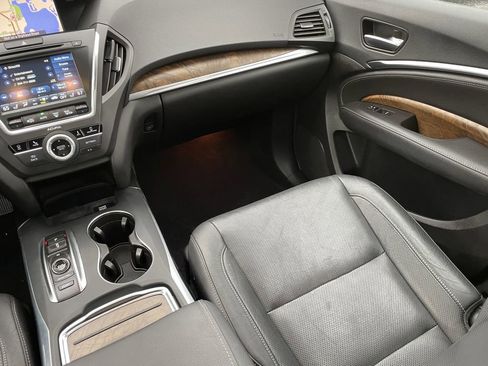 Used 2020 Acura MDX w/Technology Pkg image 16