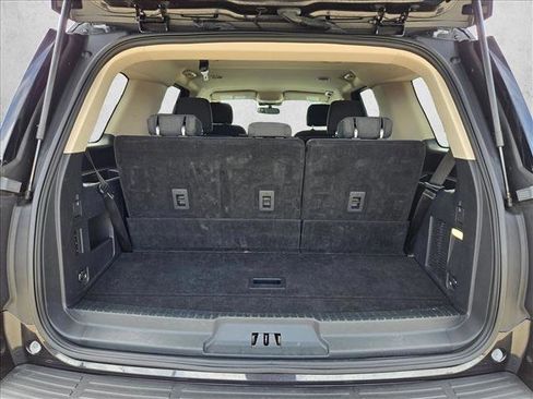 Used 2024 Ford Expedition XLT RWD image 6