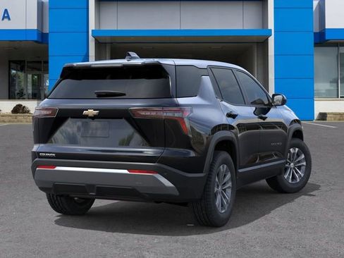 New 2026 Chevrolet Equinox LT w/ Convenience Package II FWD image 4