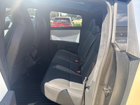Used 2024 Tesla Cybertruck AWD Crew Cab image 5