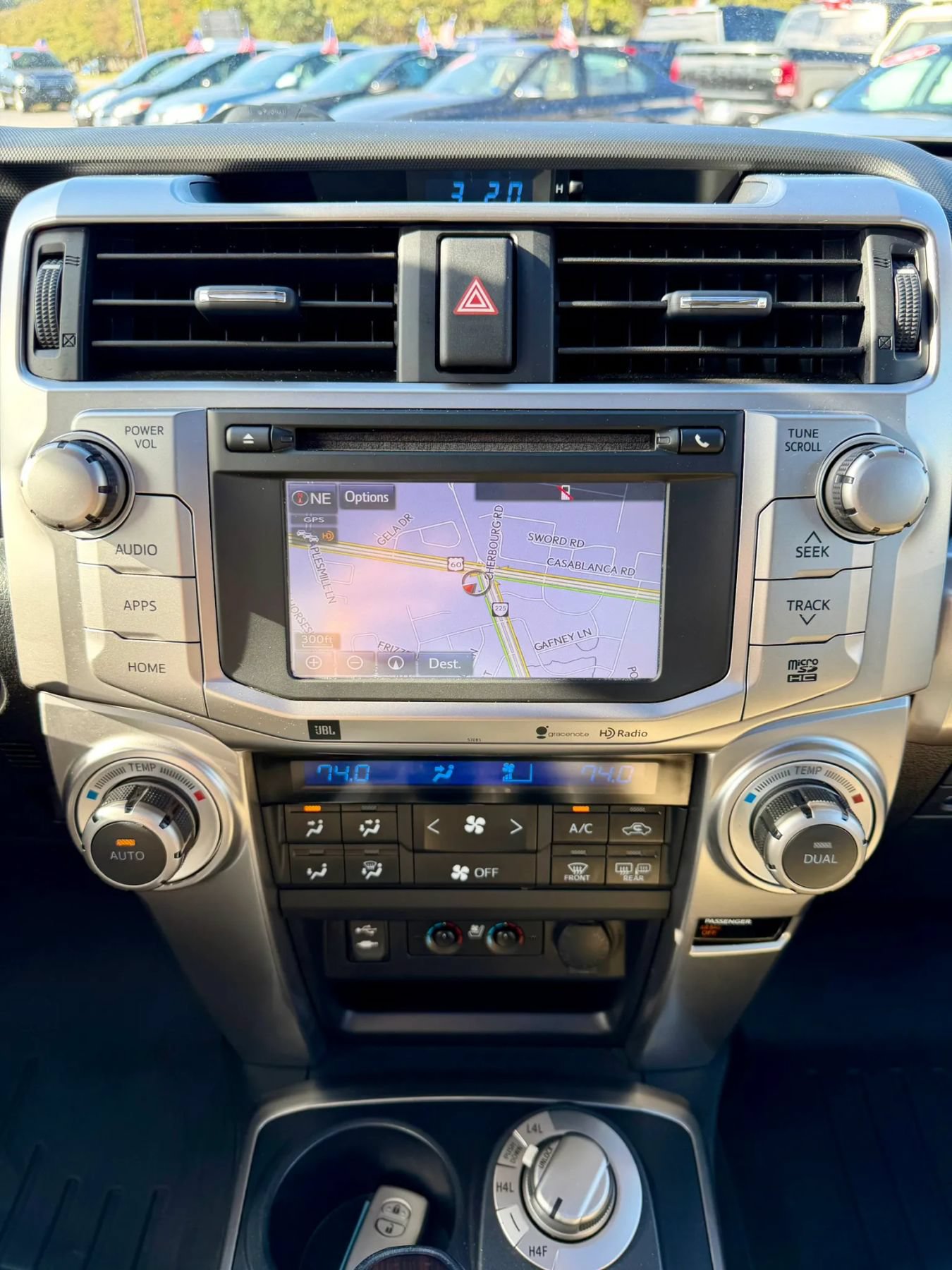 Used 2014 Toyota 4Runner Limited AWD/4WD image 15