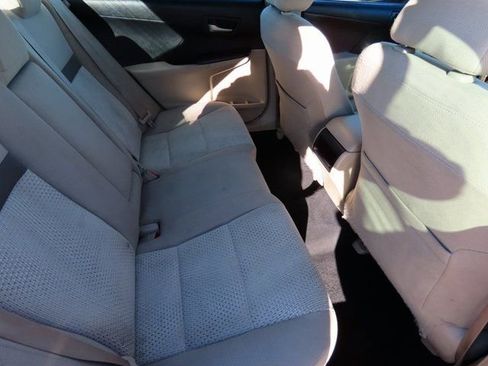 Used 2013 Toyota Camry LE image 15