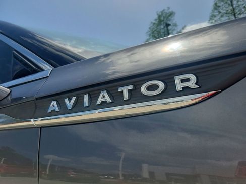 Used 2023 Lincoln Aviator Reserve w/ Equipment Group 201A image 11