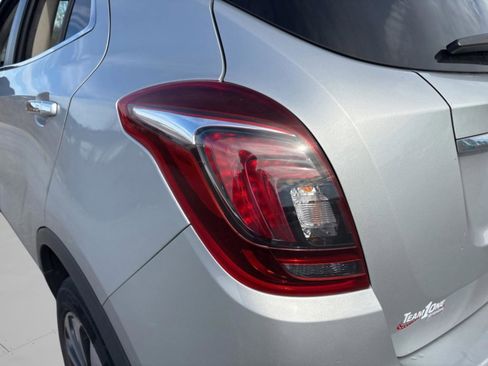 Used 2021 Buick Encore Preferred image 28