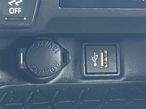 Certified 2025 Toyota RAV4 XLE Premium image 30