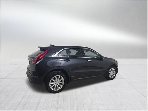 Used 2023 Cadillac XT4 Luxury image 6
