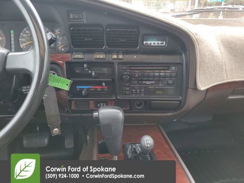 Used 1991 Toyota Land Cruiser image 29