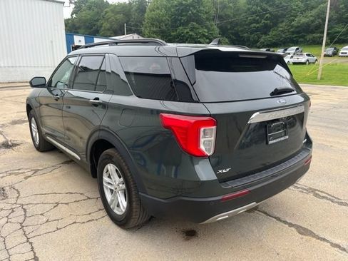 Used 2023 Ford Explorer XLT AWD/4WD image 8