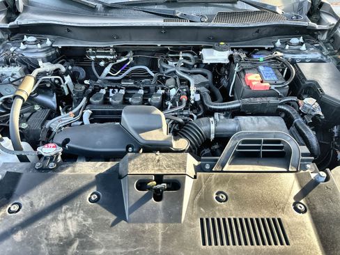 Used 2023 Honda CR-V LX image 13