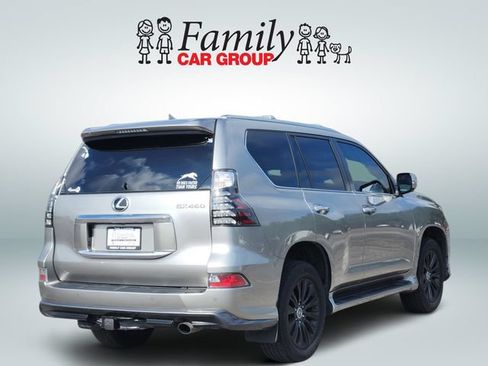 Used 2023 Lexus GX 460 Luxury w/ Sport Design Package AWD/4WD image 4