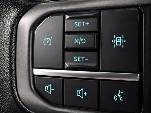 Used 2022 Ford F150 Lightning XLT AWD/4WD image 37