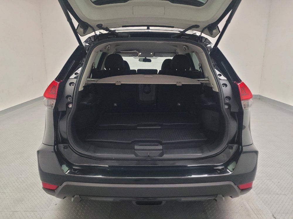 Used 2018 Nissan Rogue SV FWD image 29