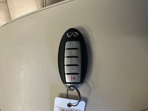 Used 2019 INFINITI Q60 3.0t Luxe AWD/4WD image 16