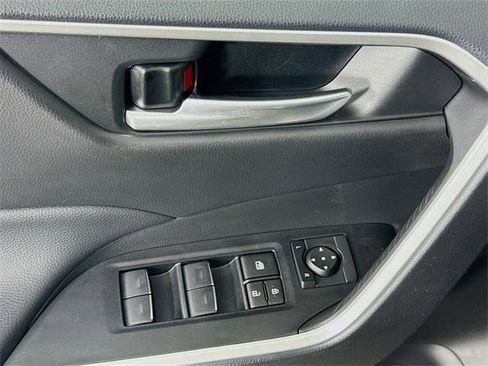 Certified 2024 Toyota RAV4 SE image 17