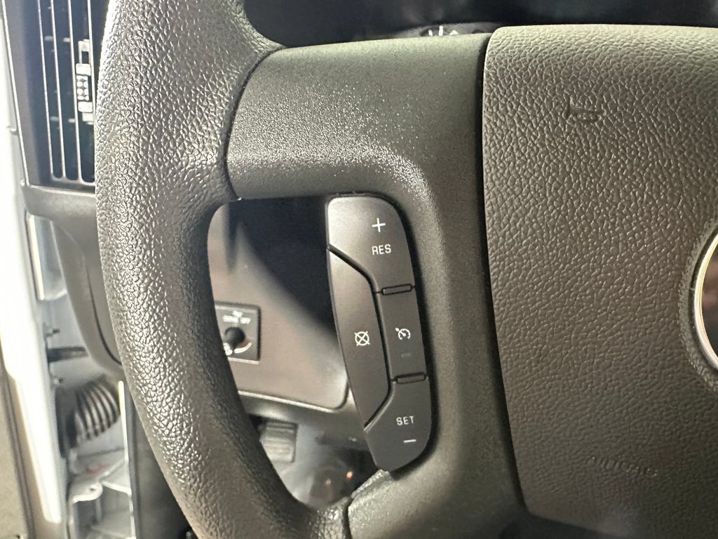 Used 2025 Chevrolet Express 3500 LT w/ LT Preferred Equipment Group RWD image 20