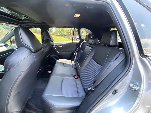 Used 2022 Toyota RAV4 XSE w/ XSE Grade Weather Package AWD/4WD image 11