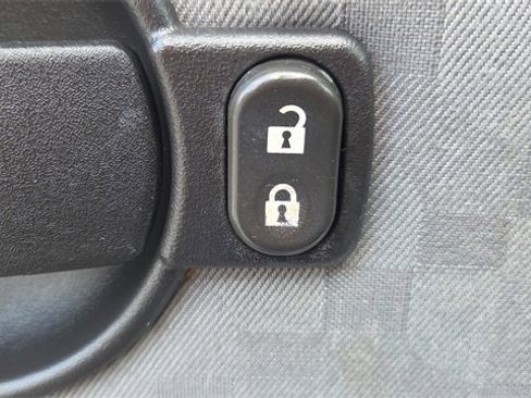 Used 2007 Chevrolet Equinox LS image 29