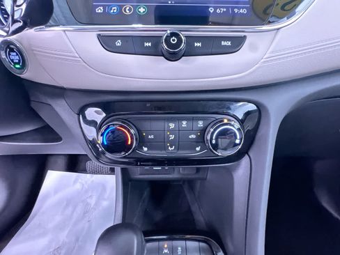 Used 2023 Buick Encore GX Preferred w/ Cold Weather Comfort Package FWD image 28