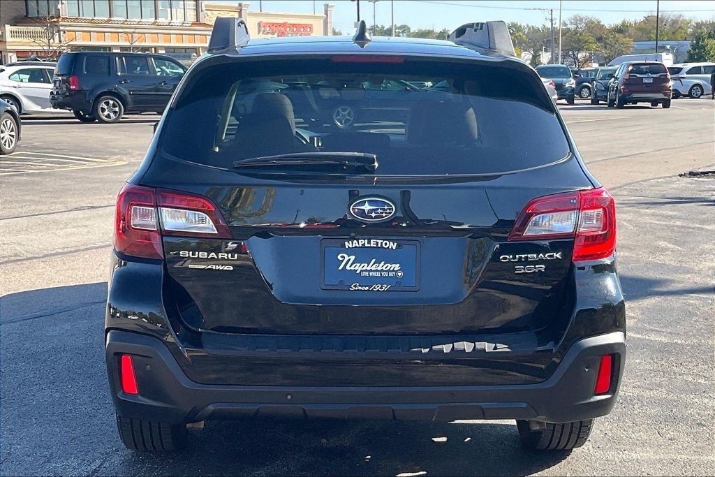Used 2018 Subaru Outback 3.6R Limited AWD/4WD image 4
