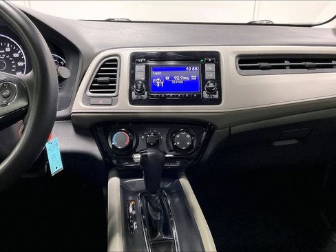 Used 2020 Honda HR-V LX image 7