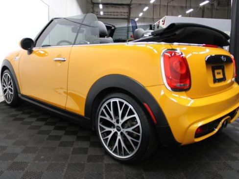 Used 2016 MINI Cooper S image 7
