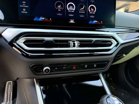 Used 2024 BMW M2 w/ Lighting Package image 42