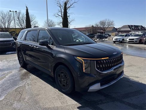 New 2026 Kia Carnival image 1