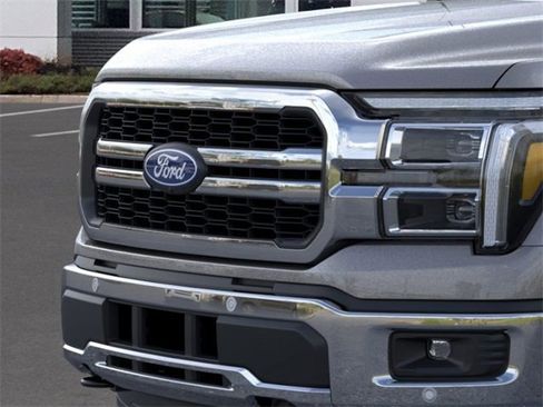 New 2025 Ford F150 Lariat w/ Equipment Group 502A High image 17