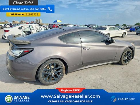 Used 2013 Hyundai Genesis 3.8 RWD image 4