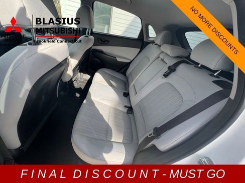 Used 2023 Hyundai Kona SEL w/ Cargo Package image 31