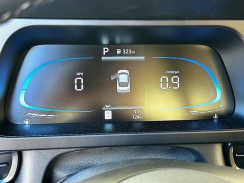 Used 2025 Hyundai Elantra Sport w/ Cargo Package image 16