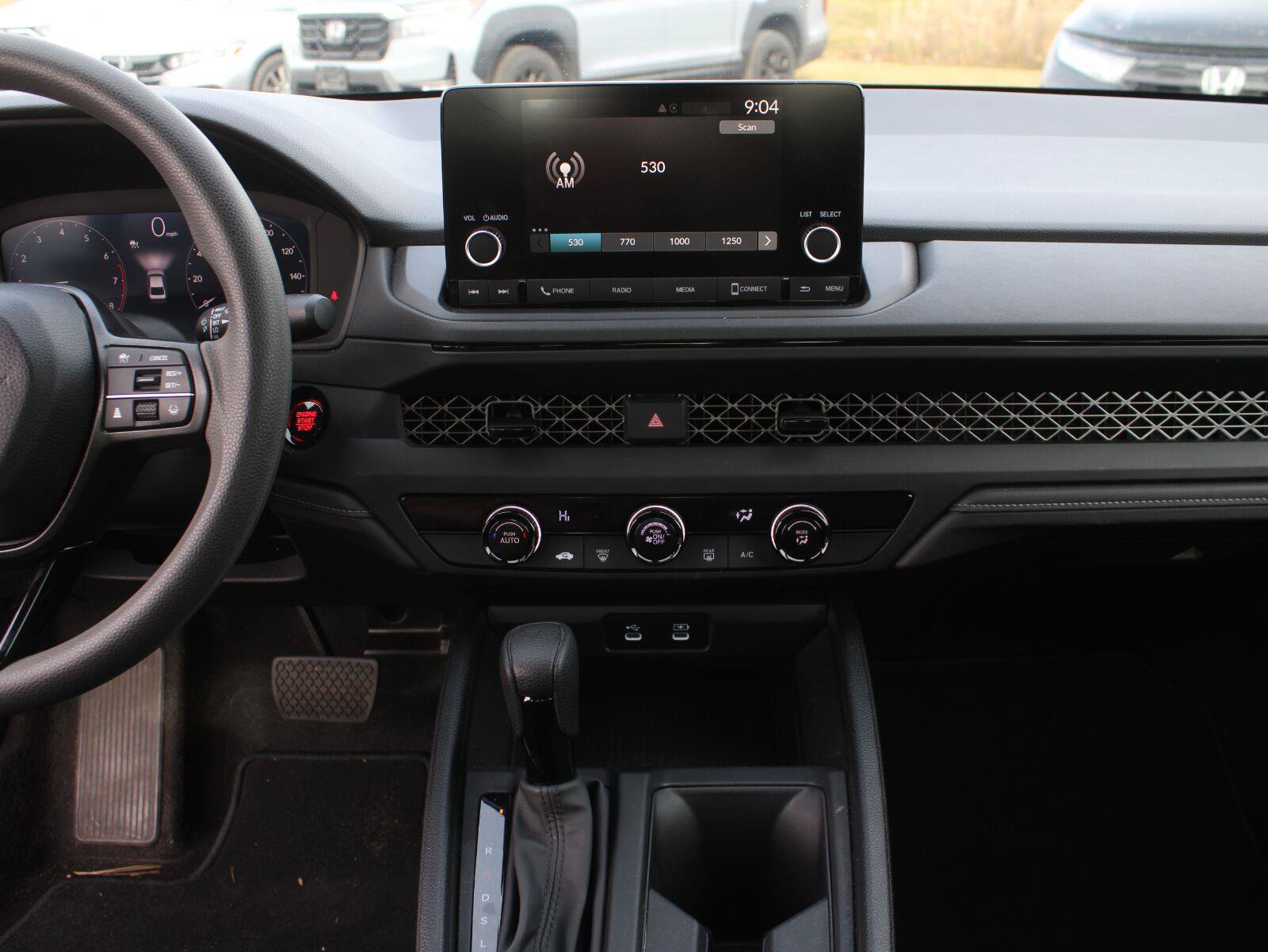 Certified 2025 Honda Accord LX image 13