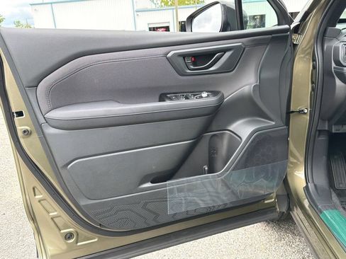 New 2026 Subaru Forester Premium AWD/4WD image 13