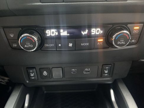 Used 2023 Nissan Frontier SV image 27