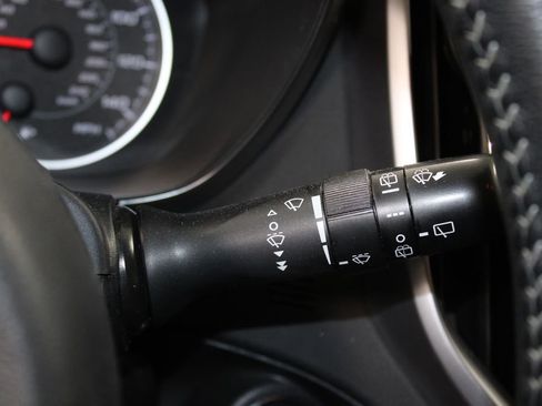 Used 2020 Subaru Ascent Premium w/ Convenience Package image 26