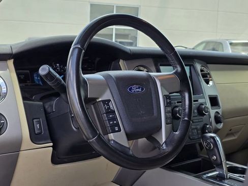 Used 2017 Ford Expedition EL Limited w/ Equipment Group 301A RWD image 26