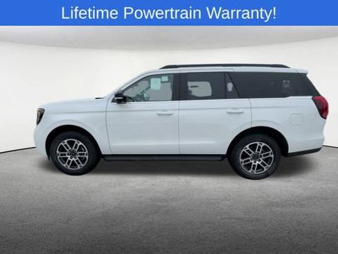 New 2026 Ford Expedition Active image 5