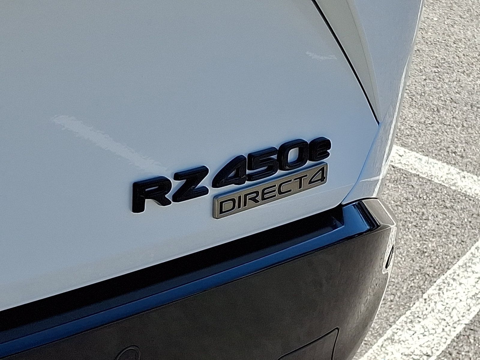 New 2026 Lexus RZ 450e AWD image 18