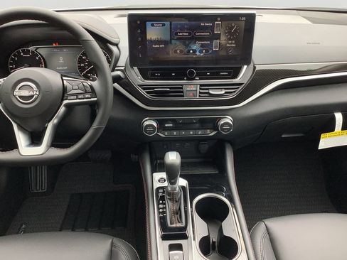 New 2025 Nissan Altima 2.5 SR w/ SR Premium Package image 16