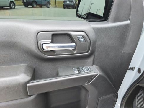 Used 2024 GMC Sierra 1500 Pro w/ Pro Value Package image 12