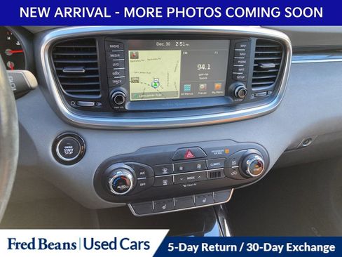Used 2017 Kia Sorento SX image 13