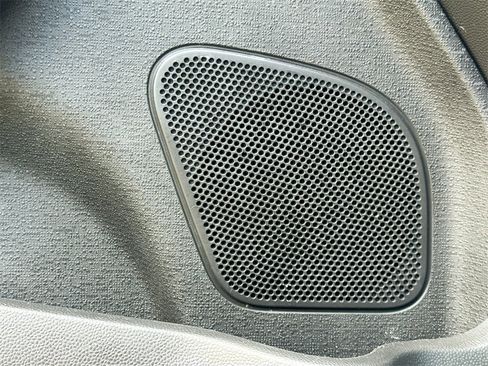 Used 2018 Ford Fiesta SE image 19